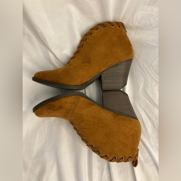 EUC Coconuts by Matisse Bamba Booties Faux Suede Boots Brown Classic Boho Sz 6 - Picture 1 of 15